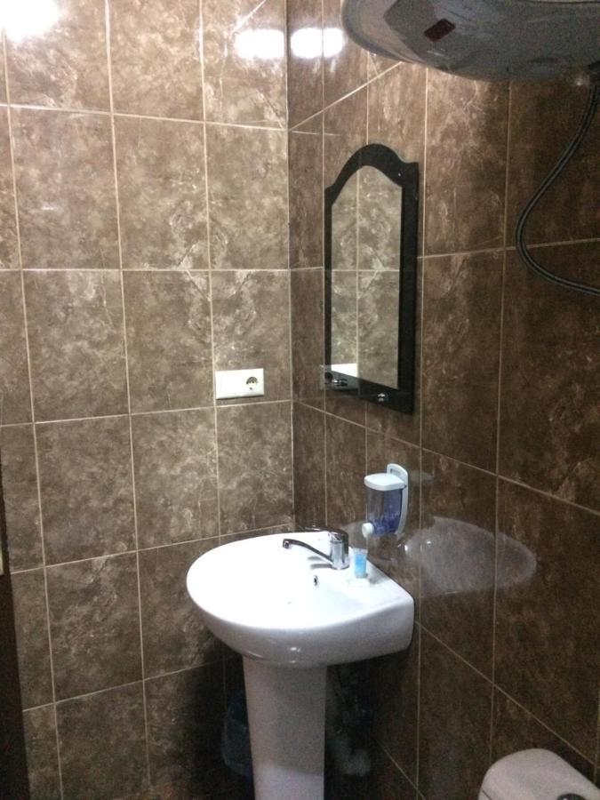 Hotel Albatros バトゥーミ エクステリア 写真