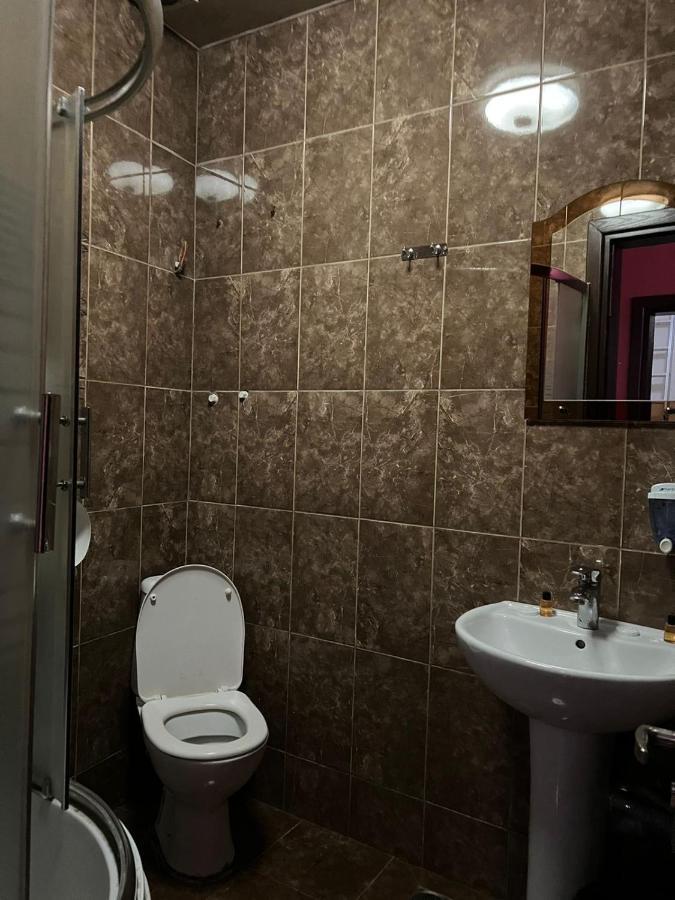 Hotel Albatros バトゥーミ エクステリア 写真