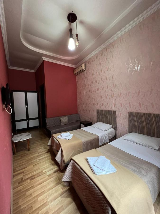 Hotel Albatros バトゥーミ エクステリア 写真