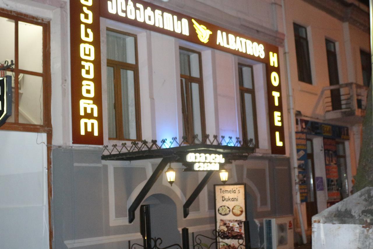 Hotel Albatros バトゥーミ エクステリア 写真